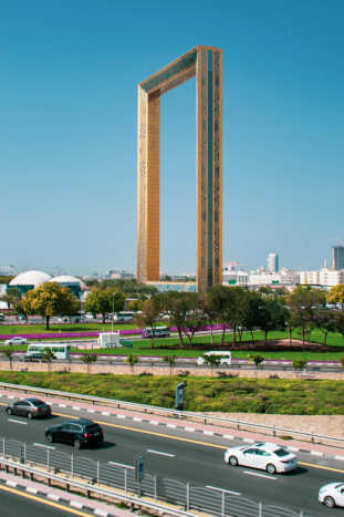 Dubai-frame-dubai-city-tour
