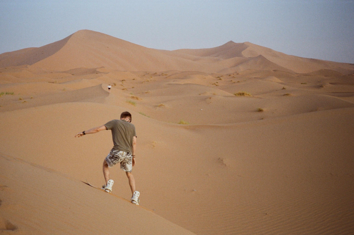 Sanboarding-at-desert-safari-dubai-sand-adventure